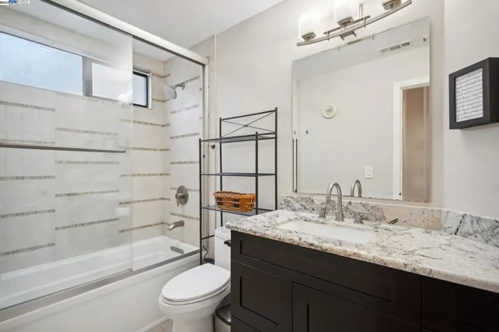 3374 Smoketree Commons Dr, Pleasanton, California 94566