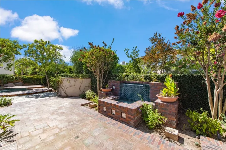 1 Mansfield Drive, Irvine, California 92620