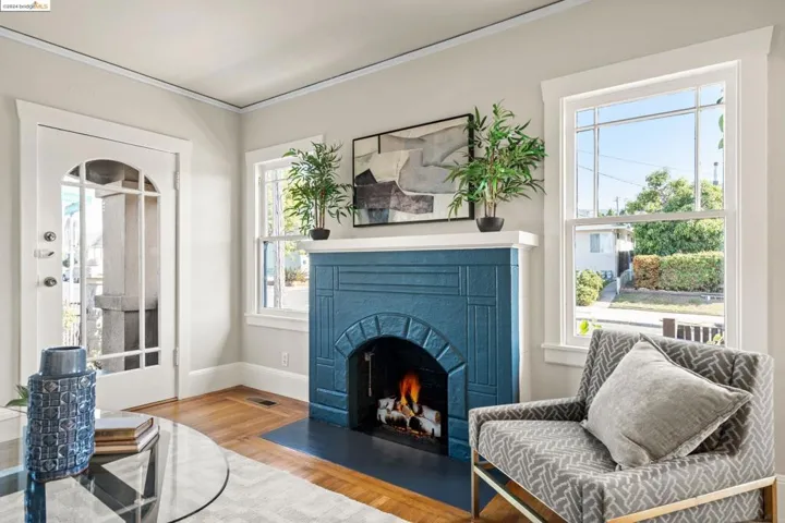 2944 Minna Ave, Oakland, California 94619