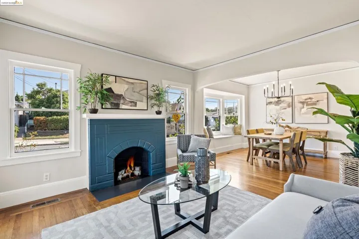 2944 Minna Ave, Oakland, California 94619
