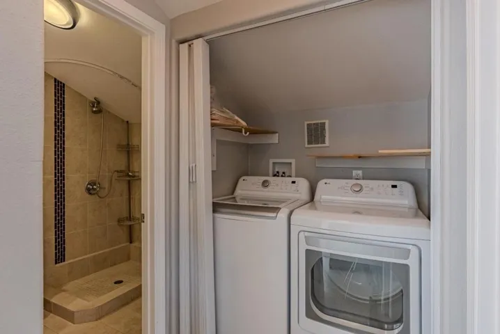 1185 Hazelwood Avenue, Campbell, California 95008
