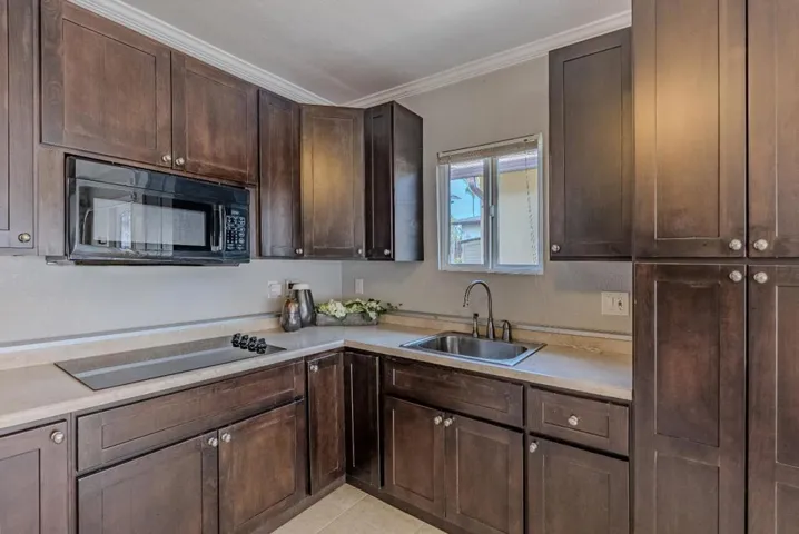 1185 Hazelwood Avenue, Campbell, California 95008