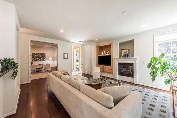 3652 Whitworth Drive, Dublin, California 94568