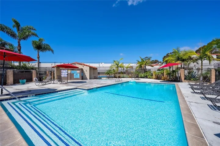 Community pool