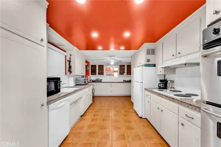 9870 San Rafael Road, Desert Hot Springs, California 92240