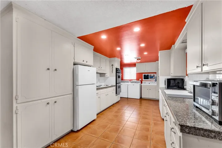 9870 San Rafael Road, Desert Hot Springs, California 92240