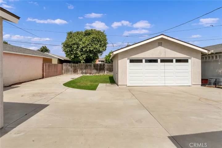 5751 Mckinley Ave, South Gate, California 90280