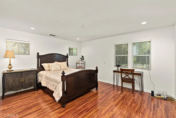 1 Full Bedroom In Guest Home