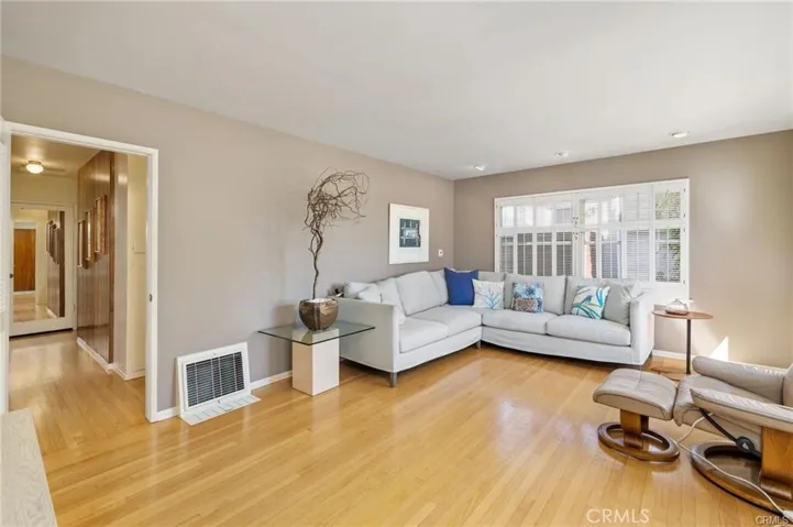 503 N Paulina Avenue, Redondo Beach, California 90277