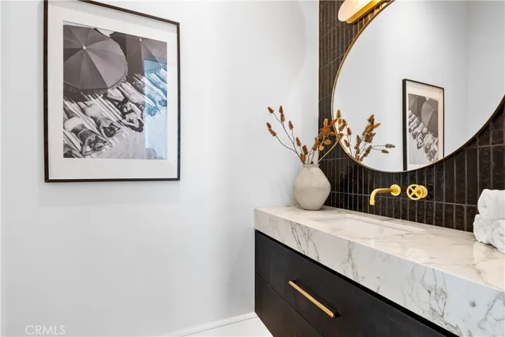 704 Orchid Avenue, Corona Del Mar, California 92625