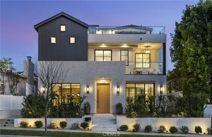704 Orchid Avenue, Corona Del Mar, California 92625