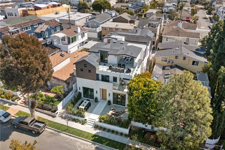 704 Orchid Avenue, Corona Del Mar, California 92625