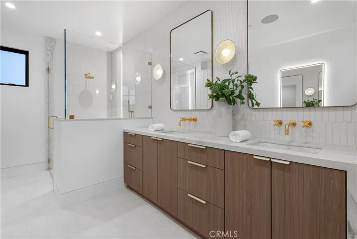 704 Orchid Avenue, Corona Del Mar, California 92625