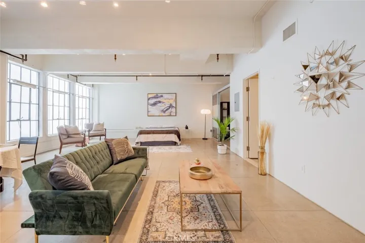 746 S Los Angeles Street 704, Los Angeles, California 90014