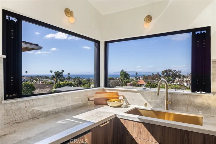 336 Via El Chico, Redondo Beach, California 90277