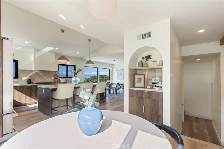 breakfast nook off kitchen