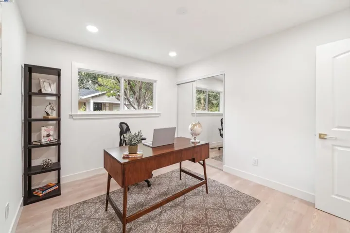 1182 Briarwood Way, Walnut Creek, California 94597