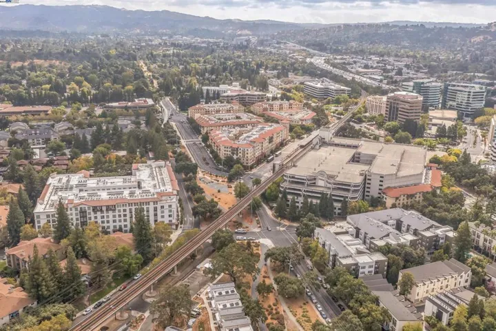 1182 Briarwood Way, Walnut Creek, California 94597