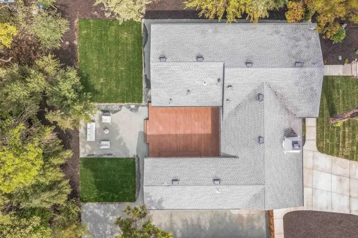 1182 Briarwood Way, Walnut Creek, California 94597