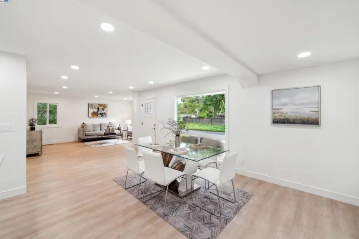 1182 Briarwood Way, Walnut Creek, California 94597