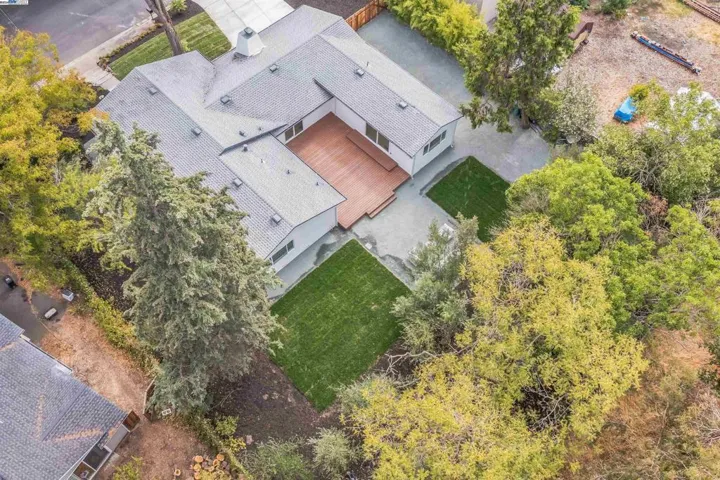 1182 Briarwood Way, Walnut Creek, California 94597