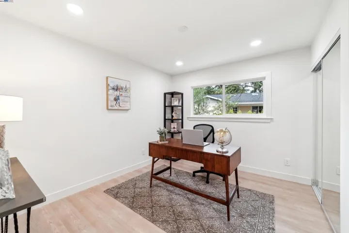 1182 Briarwood Way, Walnut Creek, California 94597