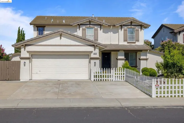 2070 Pasado Ave, Manteca, California 94577-1255