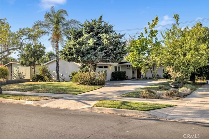 16339 Gledhill Street, North Hills, California 91343