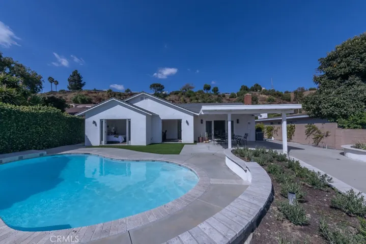 6561 Fairlynn, Yorba Linda, California 92886