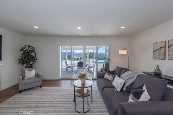 6561 Fairlynn, Yorba Linda, California 92886