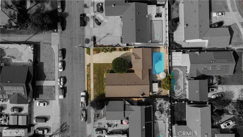 Easy access to equestrian trail access at the end of the street invites outdoor adventures, perfect for biking, running, and leisurely strolls.