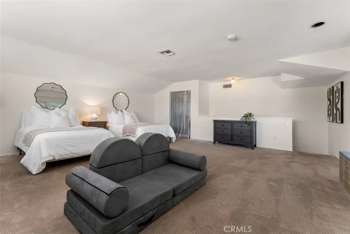 With closet space and easy access to the rest of the home, this area is a fantastic feature that enhances your home!