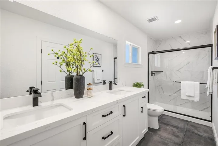 14695 Murphy Avenue, San Martin, California 95046