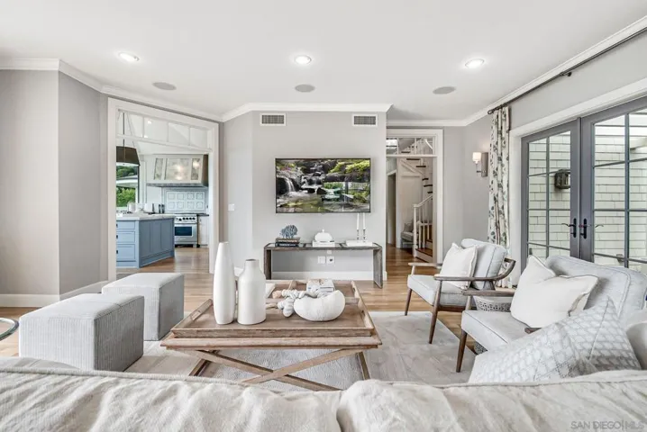744 Muirlands Vista Way, La Jolla, California 92037