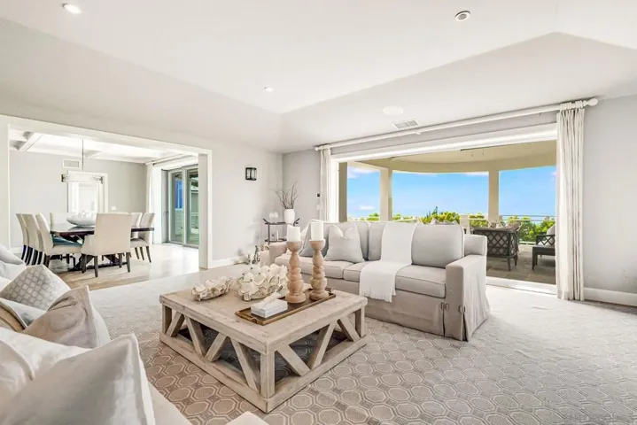 744 Muirlands Vista Way, La Jolla, California 92037
