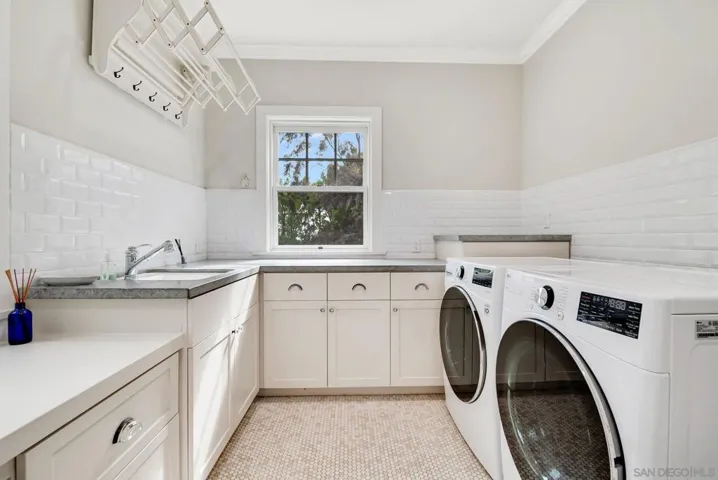 744 Muirlands Vista Way, La Jolla, California 92037