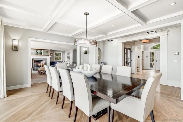 744 Muirlands Vista Way, La Jolla, California 92037