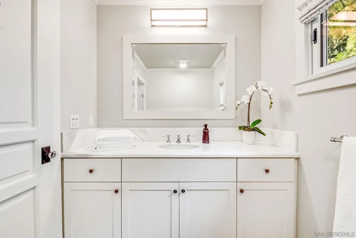 744 Muirlands Vista Way, La Jolla, California 92037