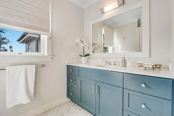 744 Muirlands Vista Way, La Jolla, California 92037