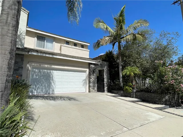 8215 E White Fir Lane, Anaheim Hills, California 92808