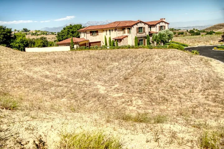 2304 Verona Court, Chino Hills, California 91709