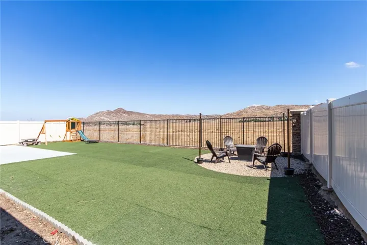 3194 Stargazer Street, Hemet, California 92543