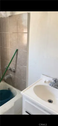 225 W 5th Street 16, Long Beach, California 90802