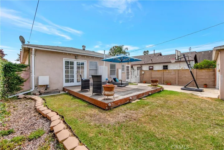 3733 Rose Avenue, Long Beach, California 90807
