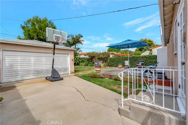 3733 Rose Avenue, Long Beach, California 90807