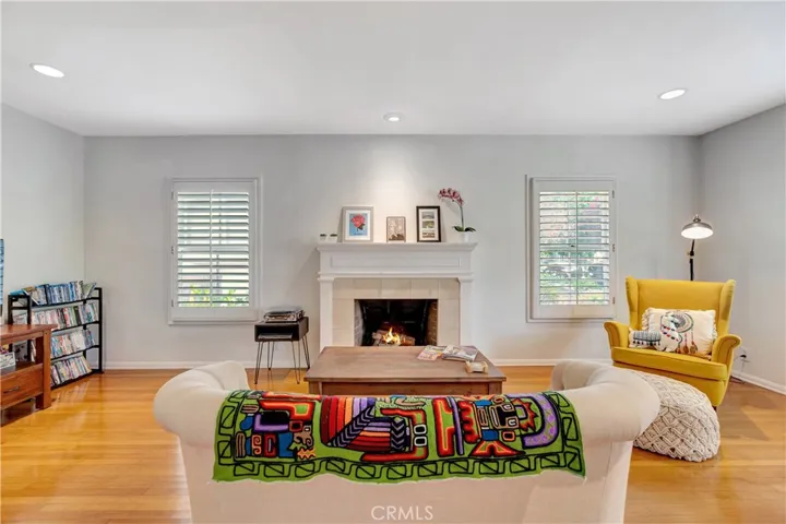 3733 Rose Avenue, Long Beach, California 90807