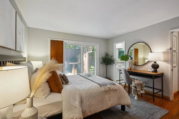 131 Hawthorne Avenue F, Palo Alto, California 94301