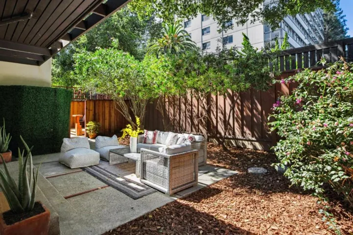 131 Hawthorne Avenue F, Palo Alto, California 94301
