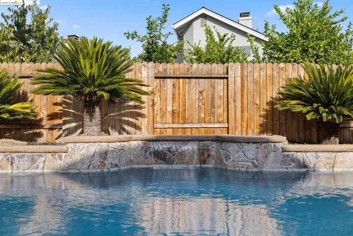 8305 Story Ridge Way, Antelope, California 95843