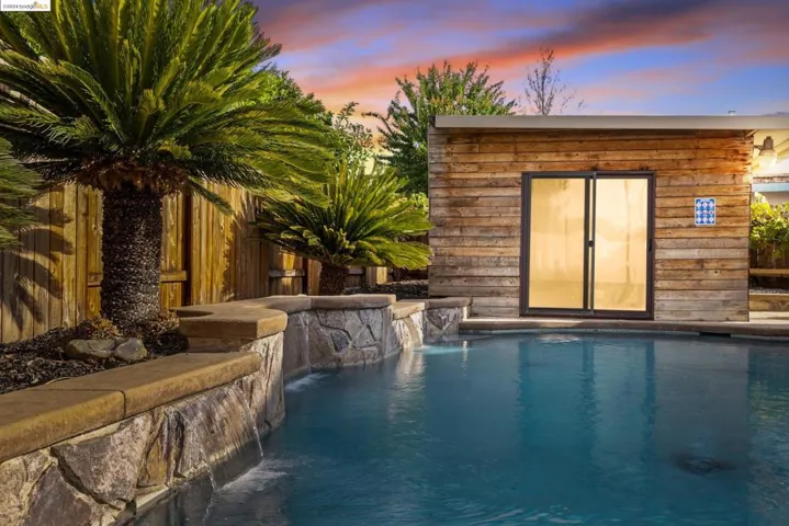 8305 Story Ridge Way, Antelope, California 95843